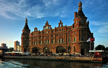 Kadıköy Belediyesi web sitesi ve Kadıköy Kültür ve Sanat Portalı da Unigate ile tanıştı